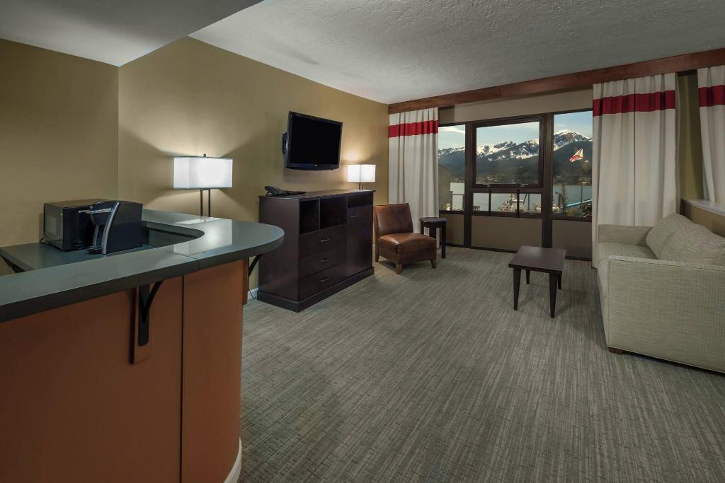 hotel-thumb
