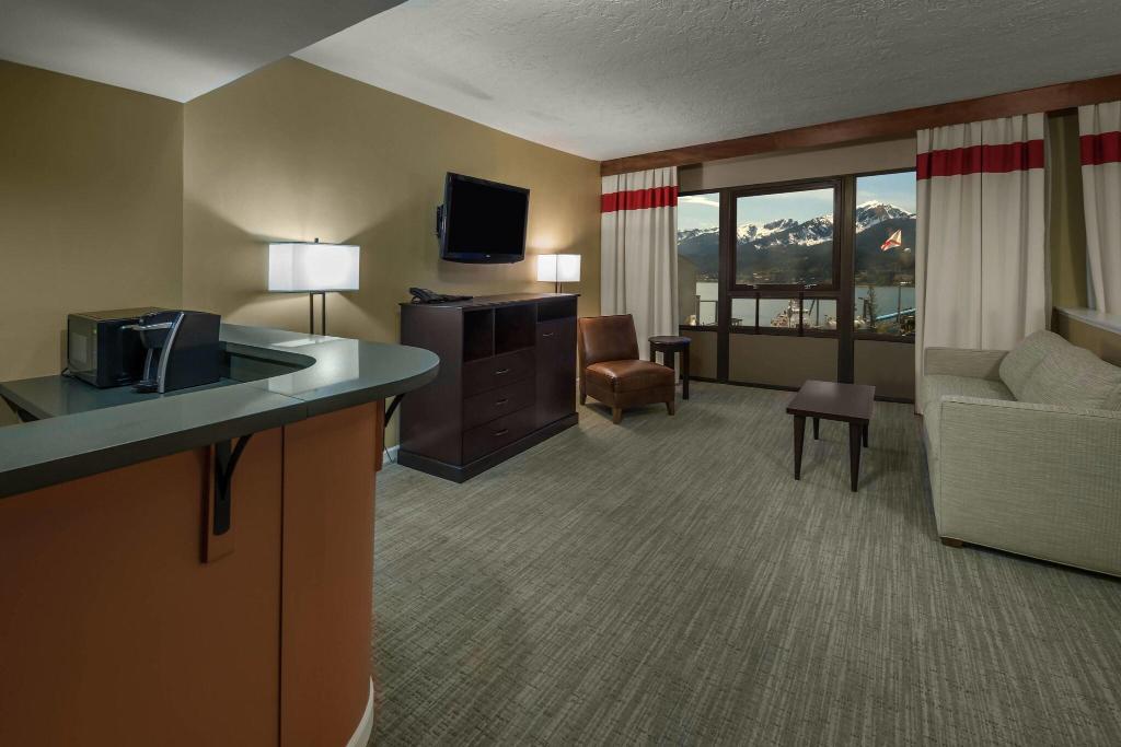 hotel-thumb