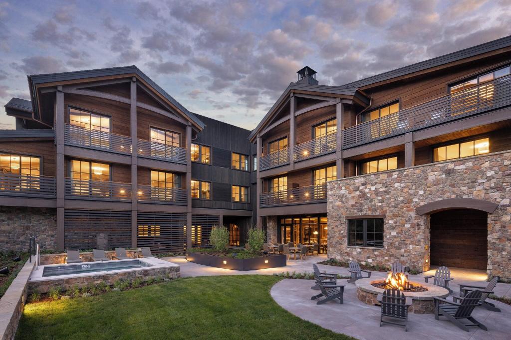 Rusty Parrot Lodge and Spa