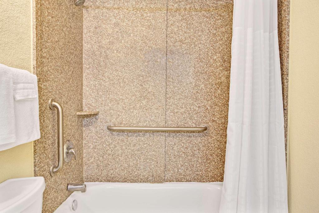Super 8 by Wyndham Jacksonville Orange Park