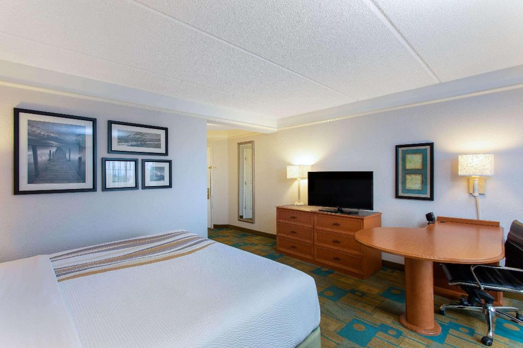La Quinta Inn & Suites Jacksonville Butler Boulvar