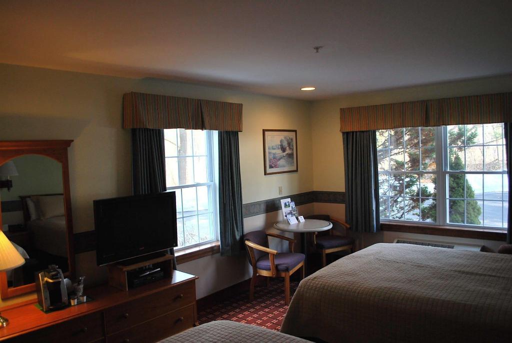 Casco Bay Inn