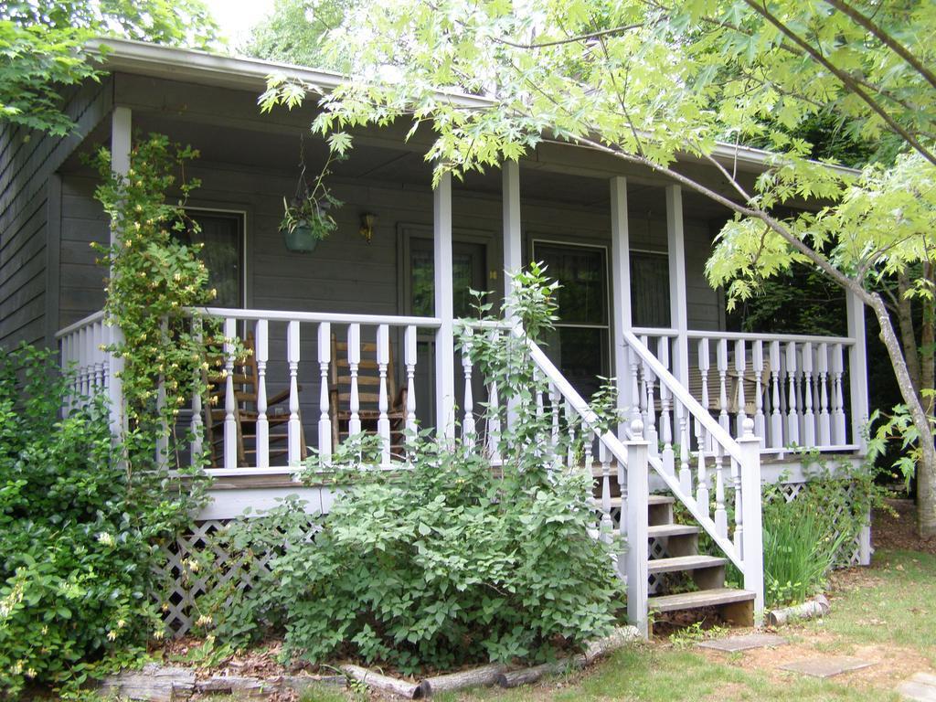 Blue Mountain Mist Country Inn