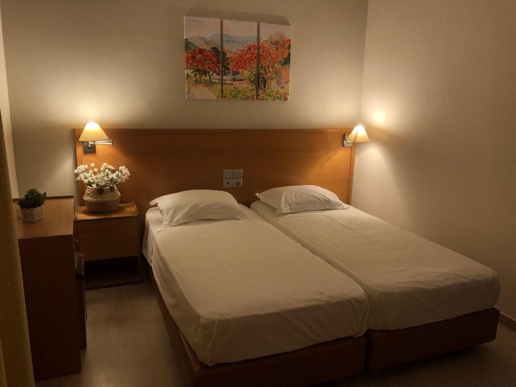 Philippos Studios & Apartments