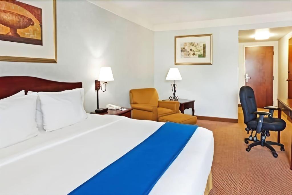 Mountain Inn & Suites
