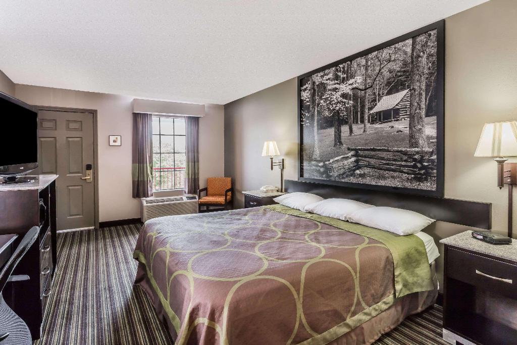 Super 8 By Wyndham Clinton Tn