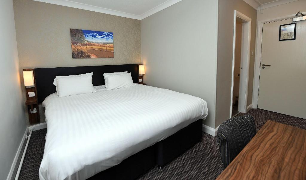 The Wynnstay Arms Hotel