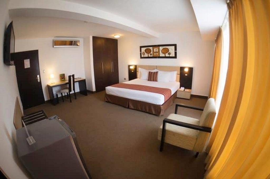 Allpa Hotel & Suites