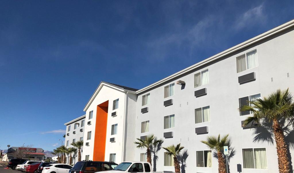 hotel-thumb