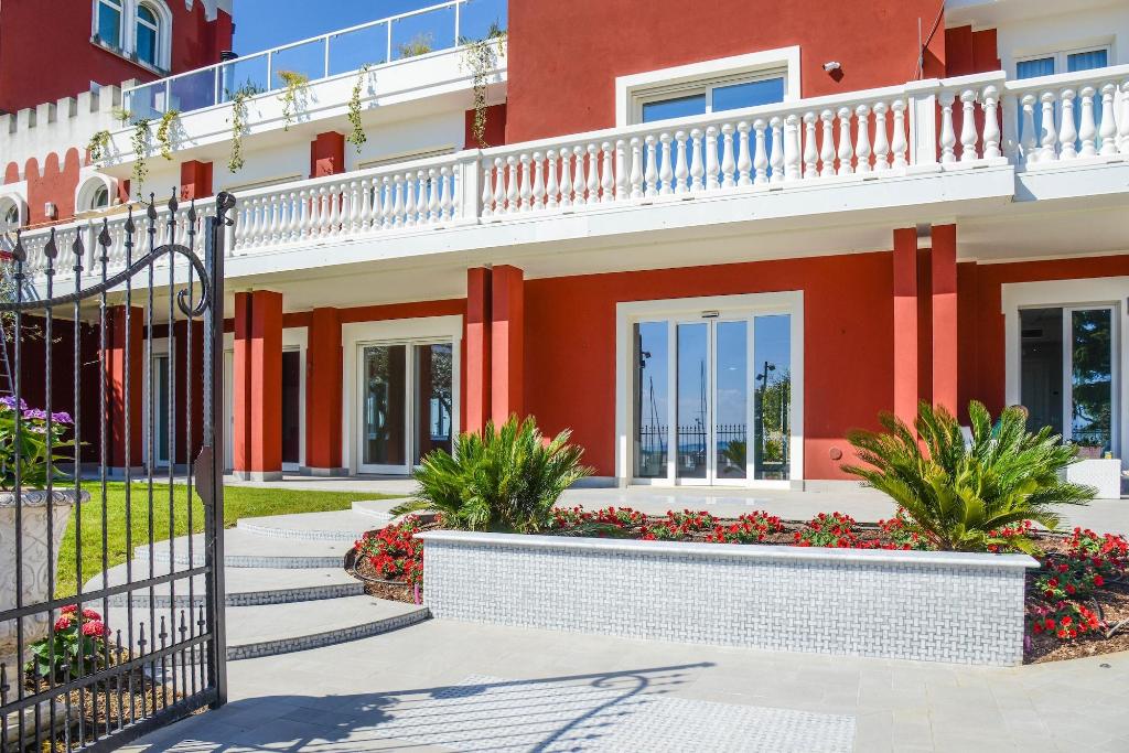 Villaggio Turistico Villa Garuti