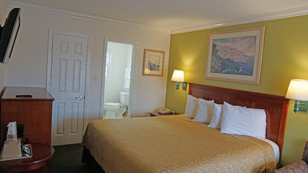 Redondo Inn and Suites