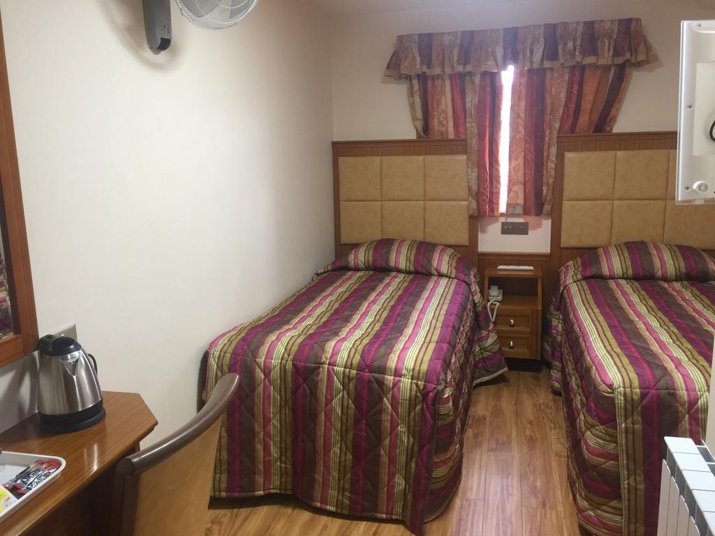 Hotel White House, Großbritannien, London. Großes 1