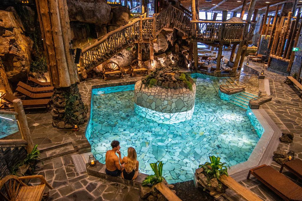 Hotel And Spa Resort Jarvisydan