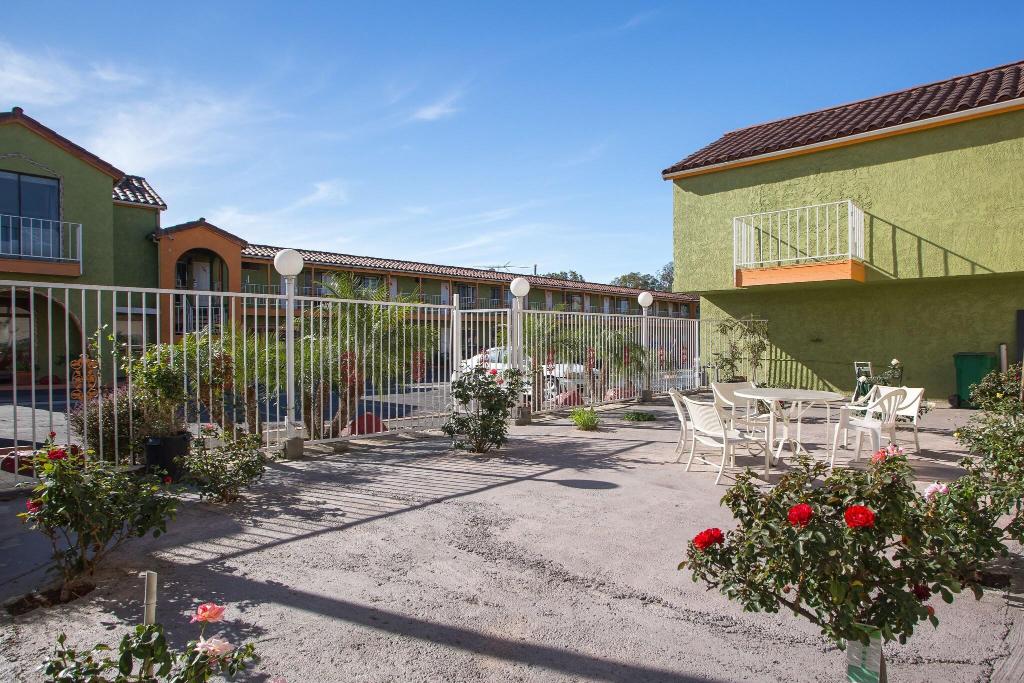 Big A Motel