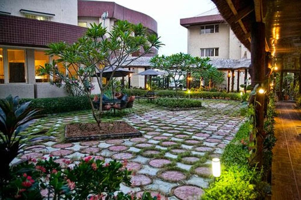 Hotel Bon Voyage