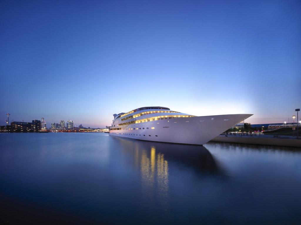 Sunborn London Yacht Hotel