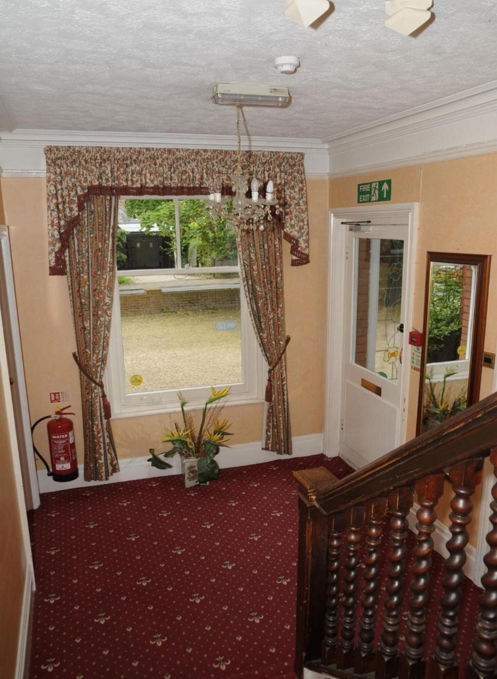Wimblehurst - Lobby