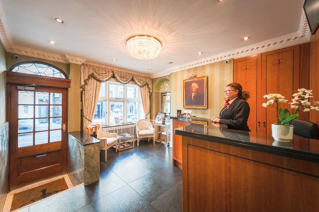 Hotel 44 CURZON STREET BY MANSLEY, Großbritannien, London. Großes 2
