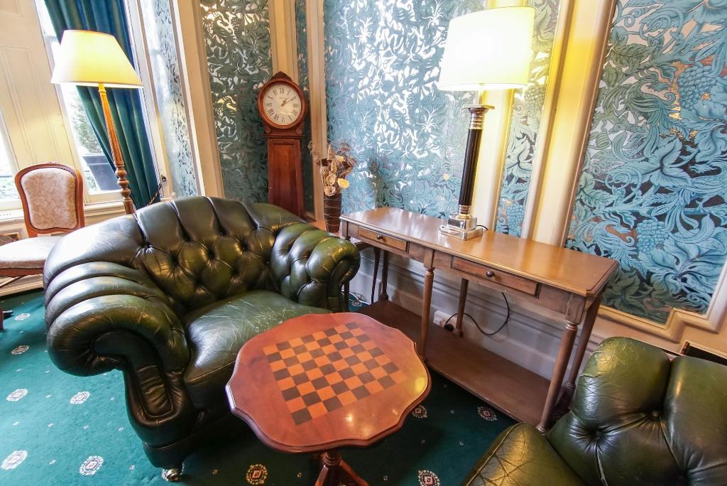 London Visitors Hotel - Bar