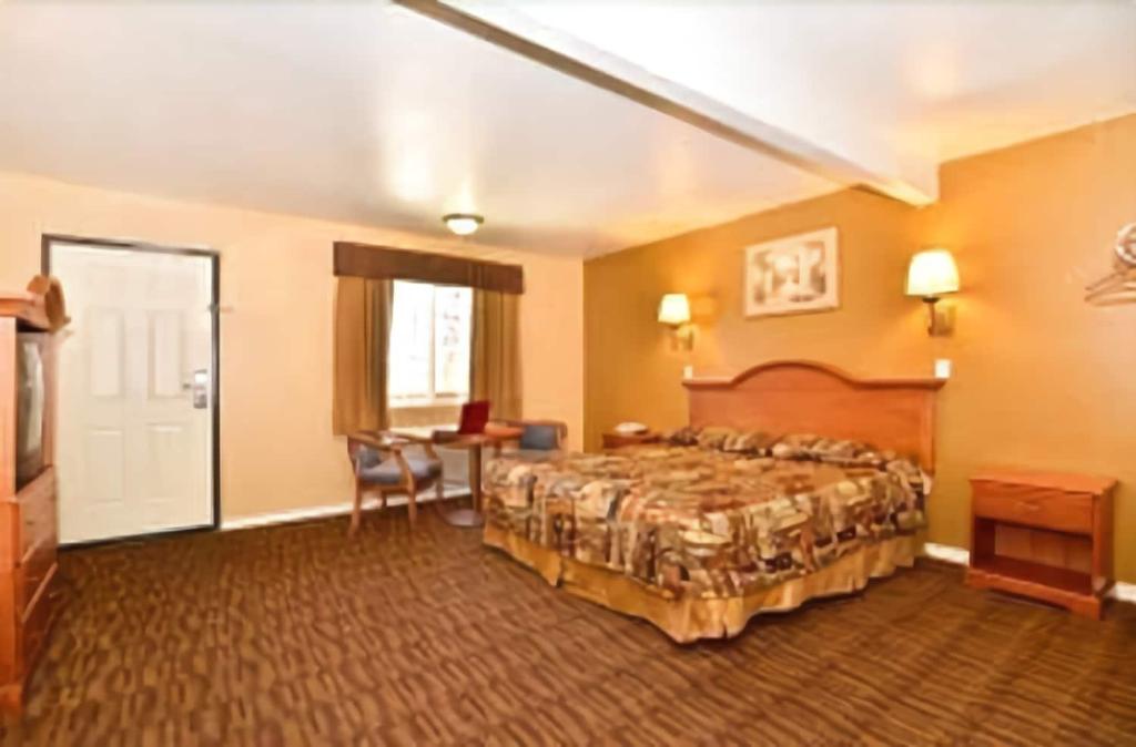 Americas Best Value Inn - Alvarado Street