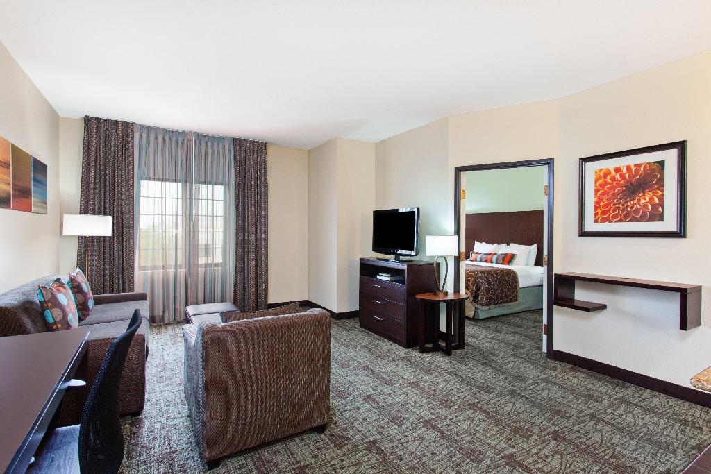 Staybridge Suites Irvine East / Lake Forest