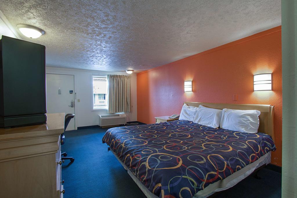 Motel 6 Mansfield en Willard | BestDay.com