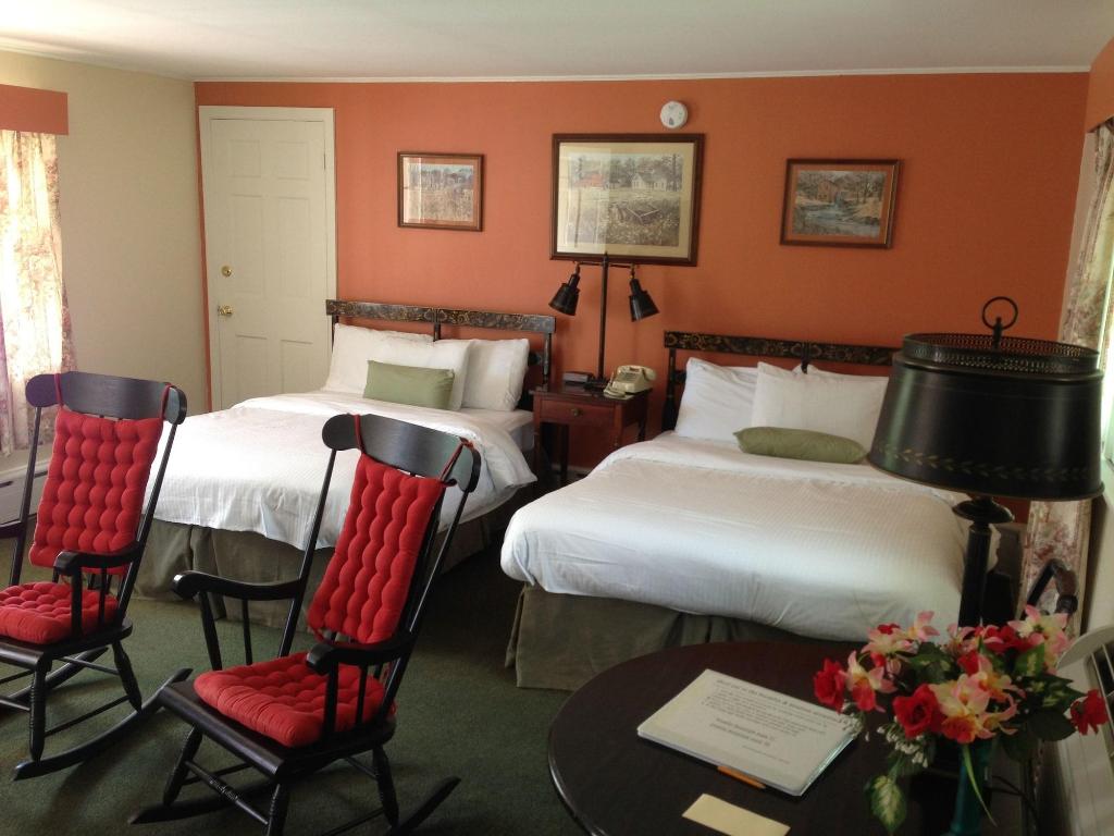 Four Winds Inn