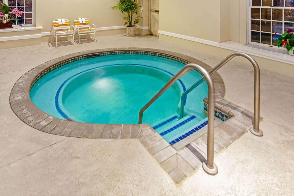 La Quinta Inn&Suites by Wyndham Milwaukee Delafiel
