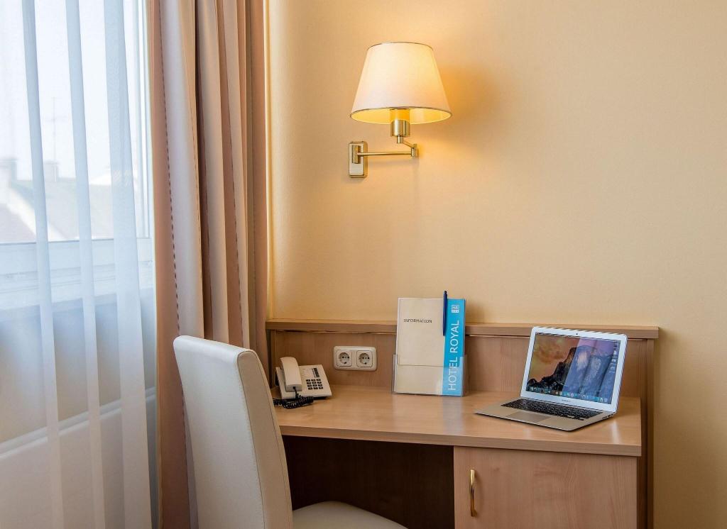 hotel-thumb