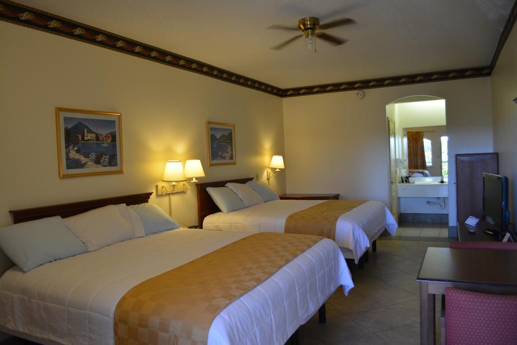 Texas Inn & Suites