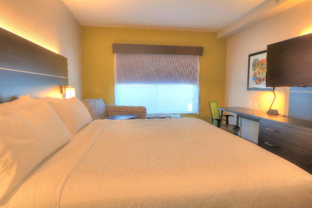 Holiday Inn Express & Suites Mobile/Saraland