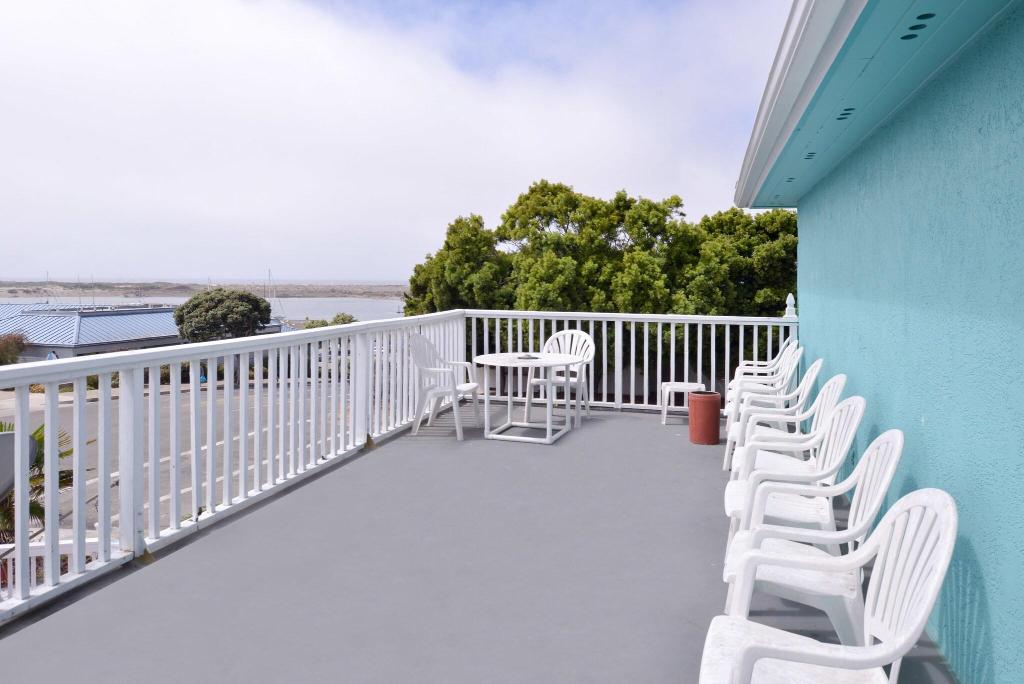 Bay View Inn