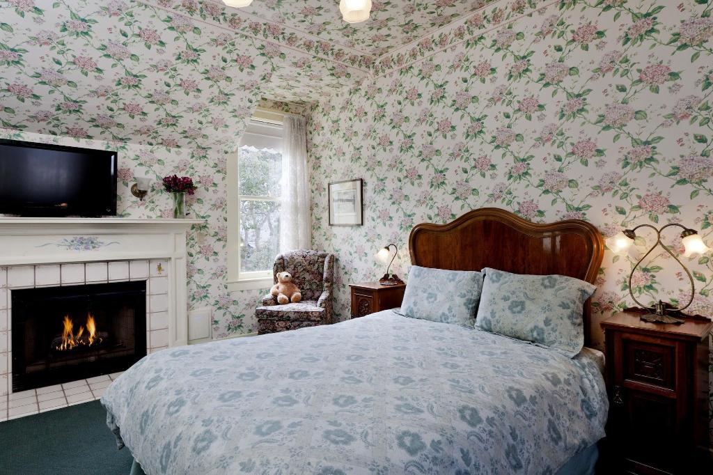 Gosby House Inn