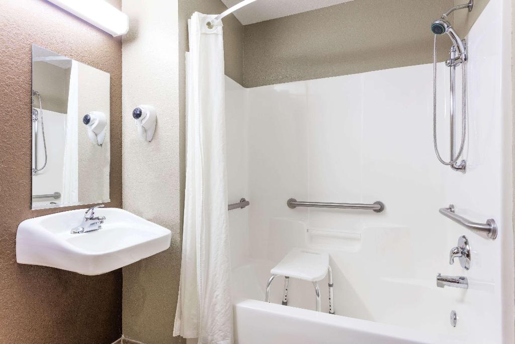 Microtel Inn & Suites By Wyndham Macon
