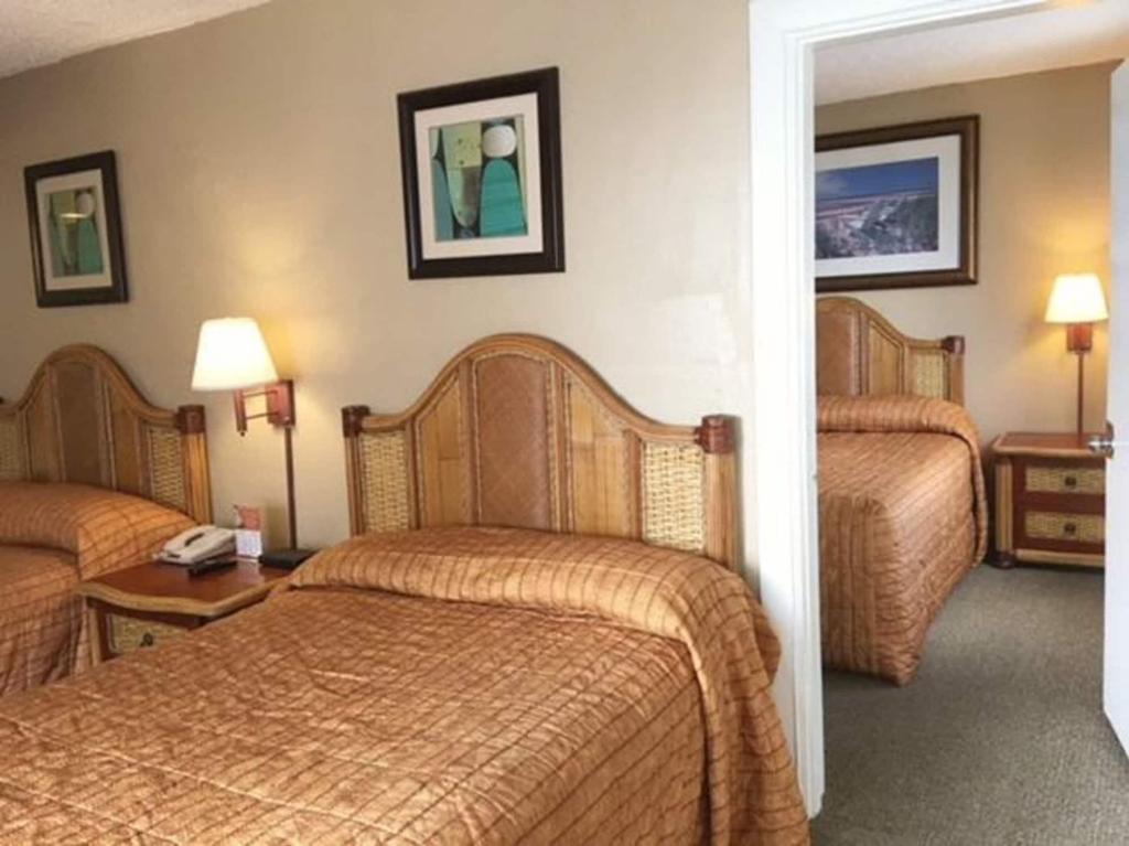 Polynesian Beach Resort