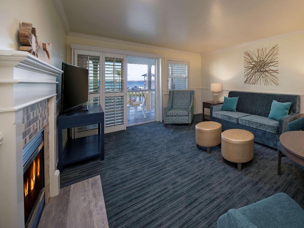 Avila Lighthouse Suites