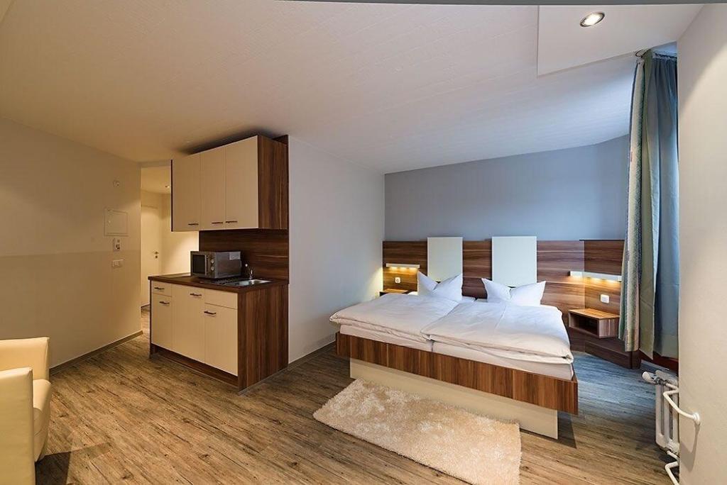hotel-thumb