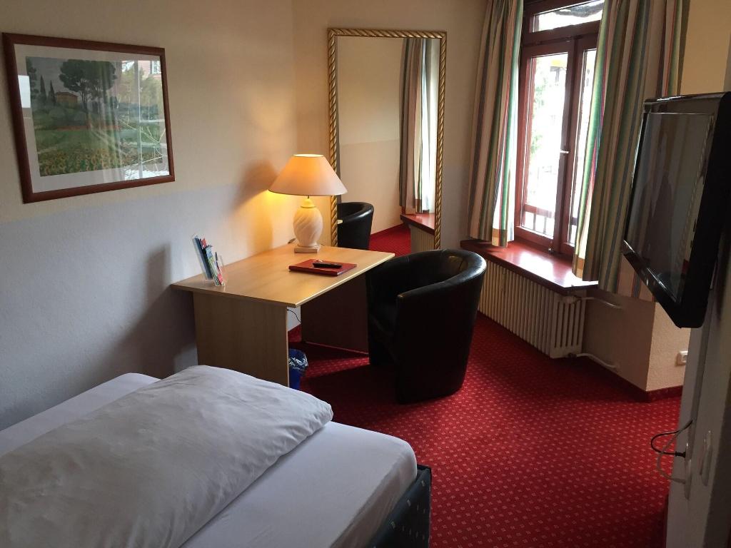 hotel-thumb