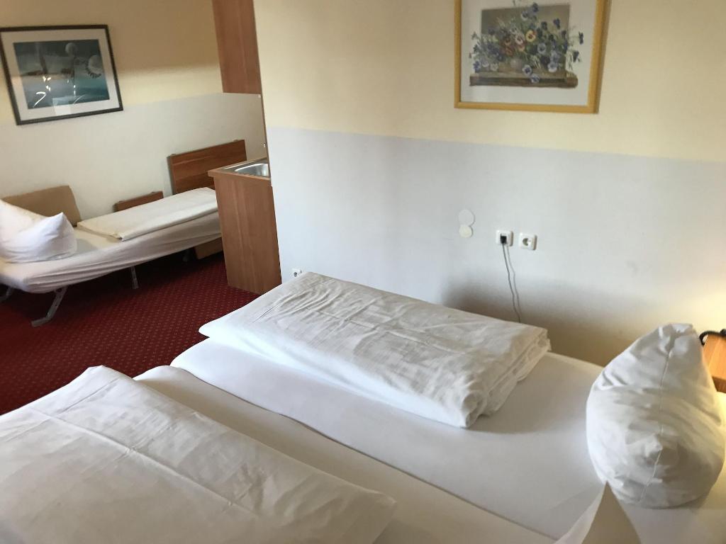 hotel-thumb