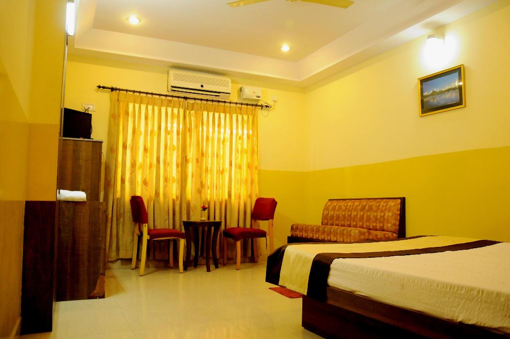 Suvarna Residency