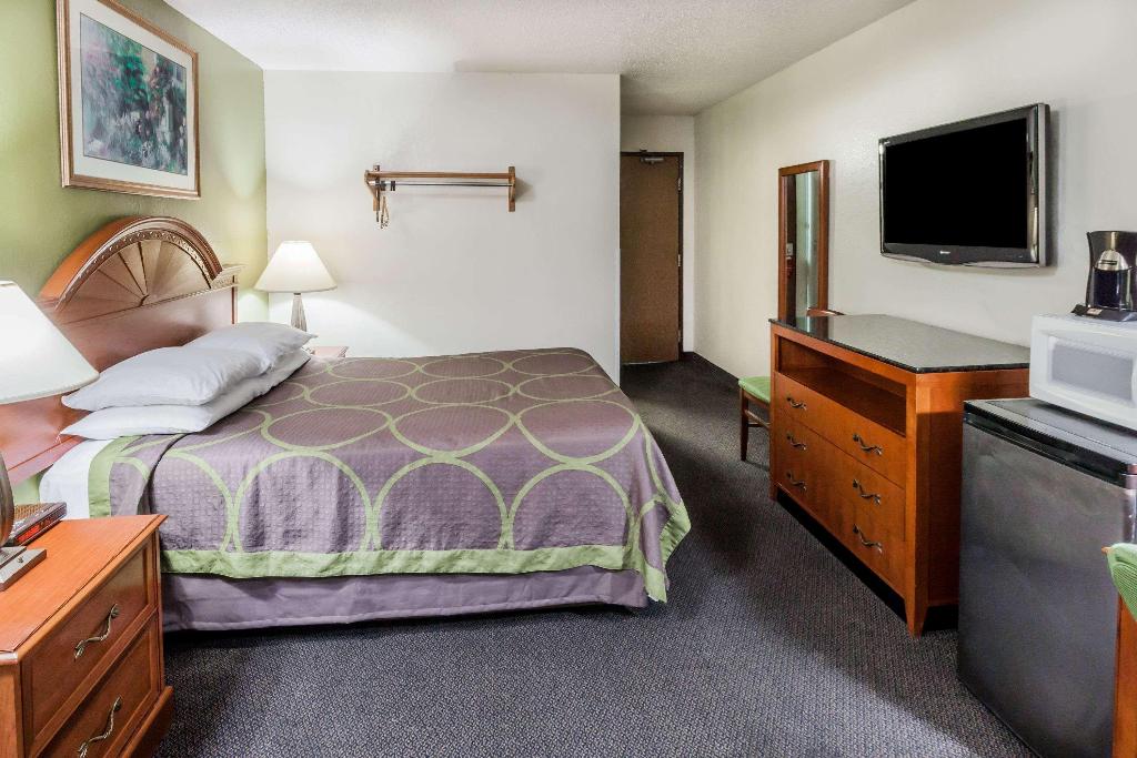 Super 8 By Wyndham Merrillville/Gary Area