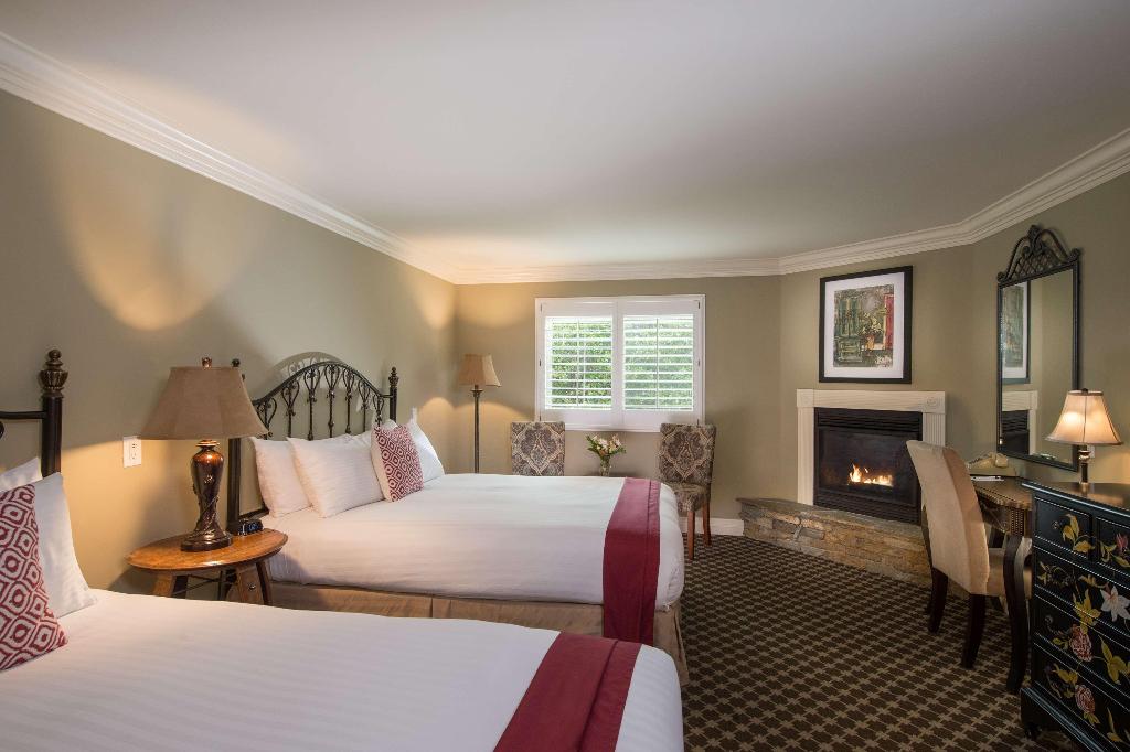 Cambria Pines Lodge