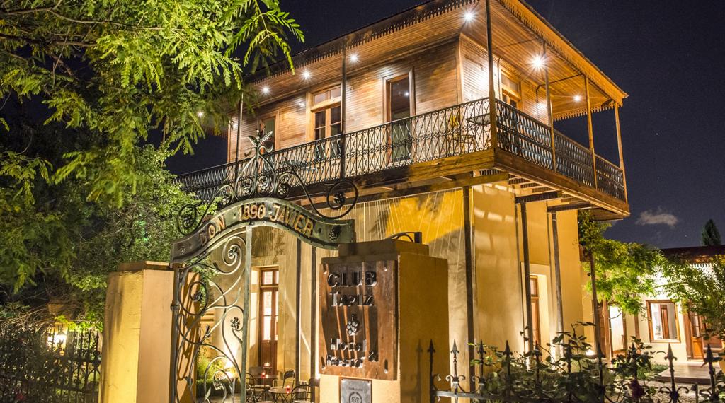 Club Tapiz Hotel And Resto