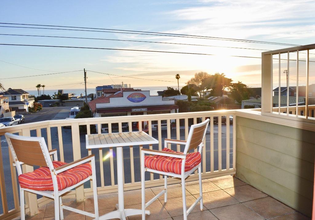 Cayucos Sunset Inn