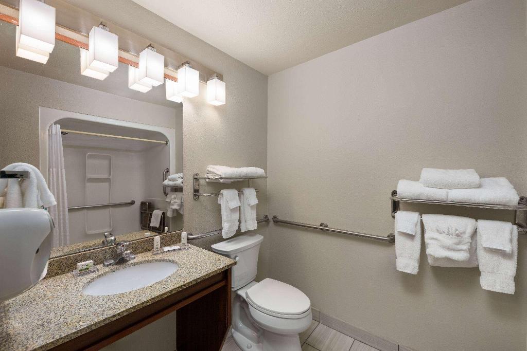 Ramada By Wyndham Moses Lake