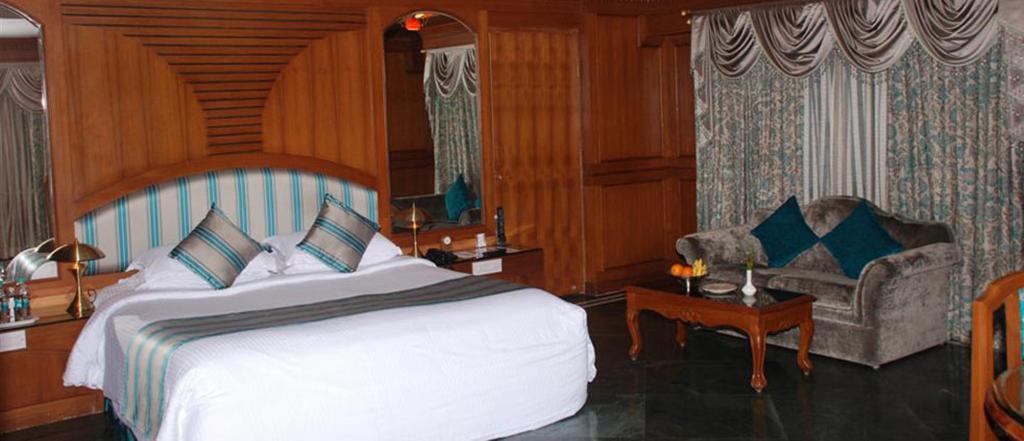 Hotel Sandesh The Prince