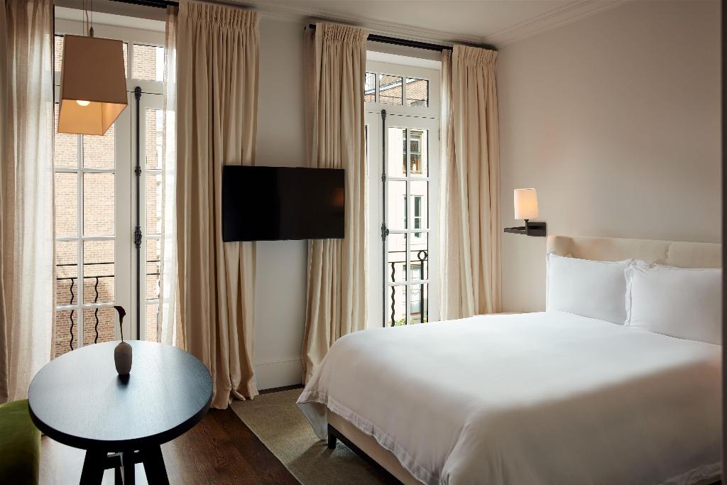 hotel-thumb
