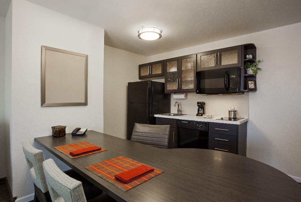 Sonesta Simply Suites Hampton