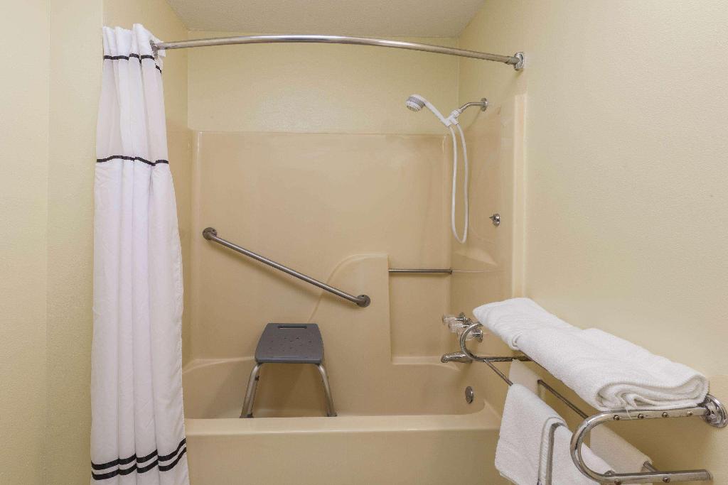 Days Inn By Wyndham Natchitoches