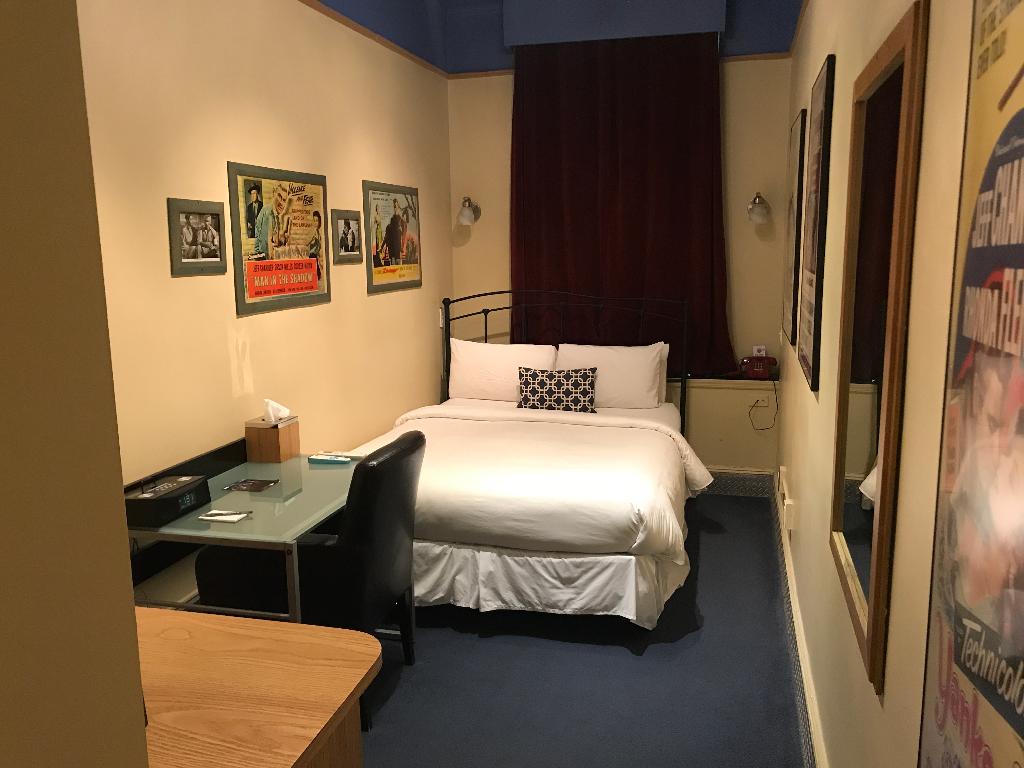 Chelsea Pines Inn